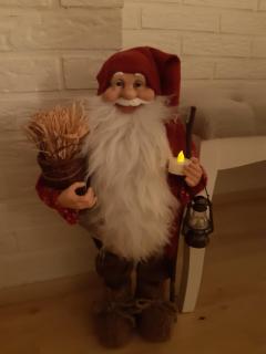 Santa's neighbour's house - 4