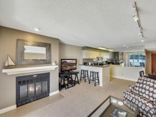 229 Edgewater Inn - 5
