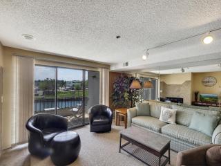 236 Edgewater Inn - 9