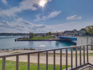 239 Edgewater Inn - Charlevoix - 1