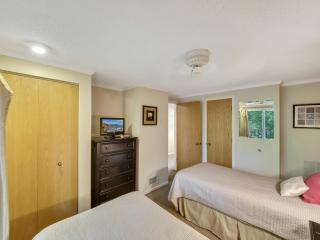343 Edgewater Inn - Charlevoix - 5