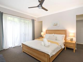 Calypso - 4 Mins Walk to Beach - Community Pool - Callala Beach - 4