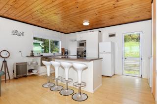 Bach and Relax - Oakura Holiday Home - Whangaruru North - 5