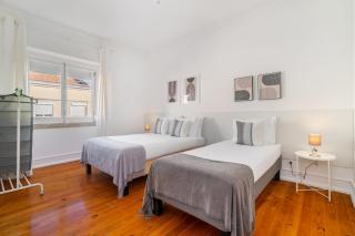 WHome Hideaway Family Apartment #3 - 2