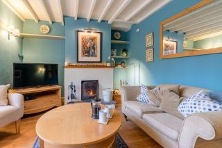 Manor Lodge Cottage - 2