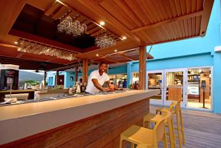 Oyster Bay Beach Resort - Dawn Beach - 5