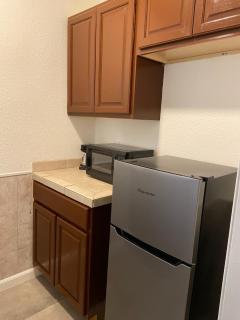 Europa Inn & Suites - Desert Hot Springs - 3
