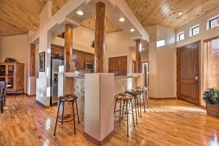 Patio, Deck and Grill Spacious Show Low Home! - 2