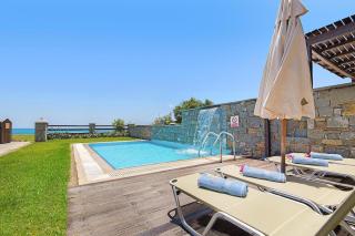 Holiday home in Kiotari with a terrace or balcony - Kiotari - 2