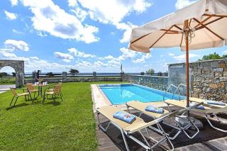 Holiday home in Kiotari with a terrace or balcony - Kiotari - 3