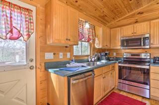 Serenity Cabin with Furnished Deck - Mineral Bluff - 3
