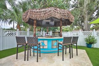 1 Mi to Deerfield Beach Home with Outdoor Oasis! - Deerfield Beach - 9
