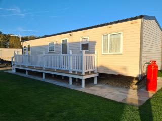 6 Berth Central heated on The Chase (Balmoral) - Ingoldmells - 8