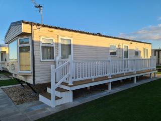Balmoral The Chase Ingoldmells 6 Berth Central heated - 9