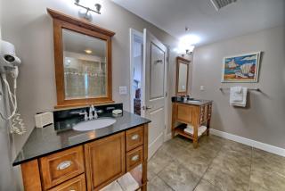 PierPark 2BR Beachfront Luxury Condo w View Sterling Breeze Resorts - 5