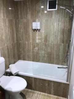 Highpoint International Hotel - 7