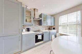 Stylish 2bed2bath flat 4min from tube station - 2