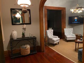 PAUSED - Miss Ruby's Mid-City - 7