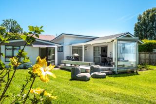 Bach 14 - Stay Waiheke - Blackpool - 8