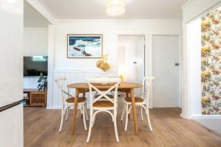 Bach 14 - Stay Waiheke - Blackpool - 2