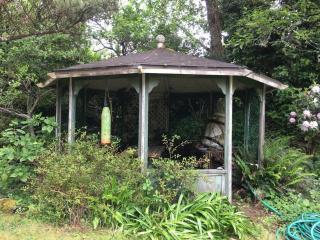 Panoramic Promontory: Bay View Beach House - Waldport - 1