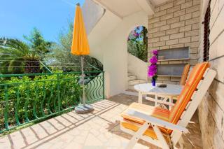 7 Olives Apartments - 3