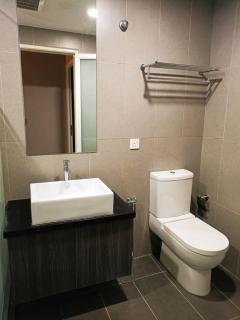 Maritime Luxury Two Bedroom Suite Karpah Signh Drive - Jelutong - 2