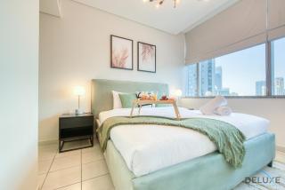 Best Deal Elegant Studio with Balcony & Prime Location by Deluxe Holiday Homes - Dubai - 9