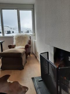 DunaSki - Top views from all rooms, 3 bd - 2 wc, 50m from slopes, fireplace, massive windows and sunlight! - 2