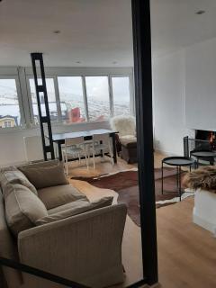 DunaSki - Top views from all rooms, 3 bd - 2 wc, 50m from slopes, fireplace, massive windows and sunlight! - 9