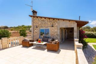 Villa Stone House - Neo Chorio - 2