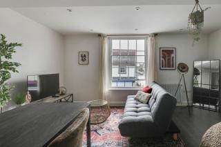 Studio Apartment - Central Chelmsford Location - 6