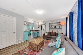 Mermaid-Shark 6BR House With Pool, Jacuzzi - Steps to Siesta Key Beach - 5