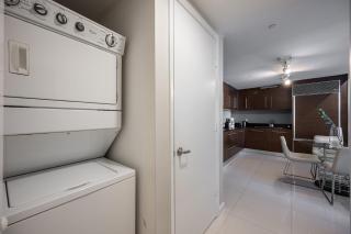 Inredible View -Luxury Unit at the W Brickell - Miami - 3