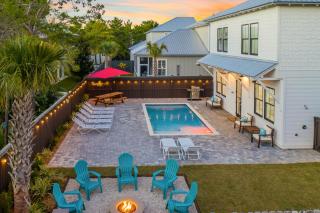 Walk2Beach, Private Htd Pool, FirePit, Arcade, 5-6 Cars - Destin - 0
