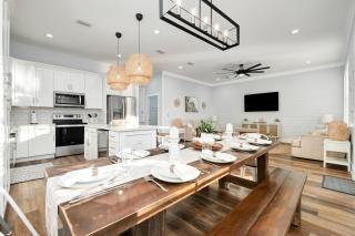 Walk2Beach, Private Htd Pool, FirePit, Arcade, 5-6 Cars - Destin - 7