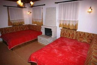 Terpsichori Guesthouse - Kapesovo - 9