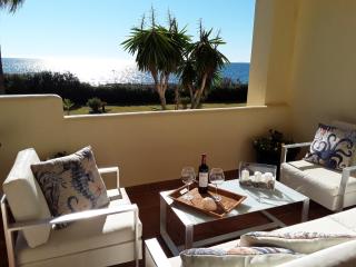 Beachfront Neptuno I, Complex,Views,Pool,Garden, Elviria - Marbella - 6