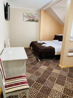 Під явором NEW - 5