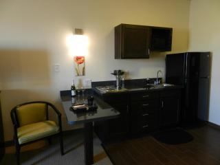 Black Gold Suites - 1