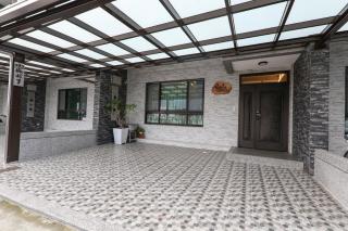 Enjoy the Lift - Ch'ing-shui - 7