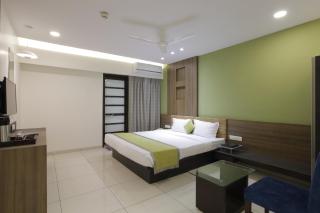 HOTEL THE LOTUS PARK - Ahmedabad - 6