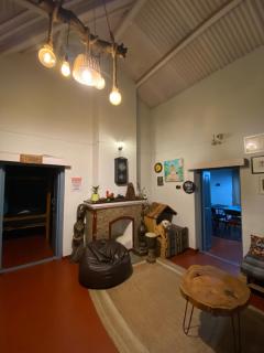 The Birdhouse Backpackers Hostel - 2