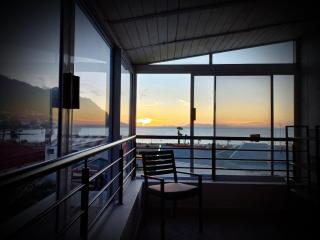 Bay-Side Apartment, Gordon's Bay - Gordonʼs Bay - 0