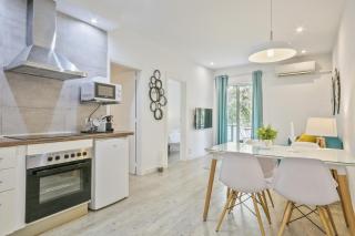 The White Flats Les Corts - 1