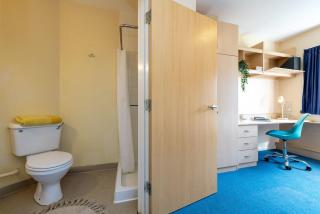 For Students Only Private Bedrooms with Shared Kitchen at Upper Quay House in the heart of Gloucester - Gloucester - 7