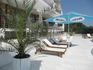 "Белите ПЛАТНА" Апартаменти - Pomorie - 2