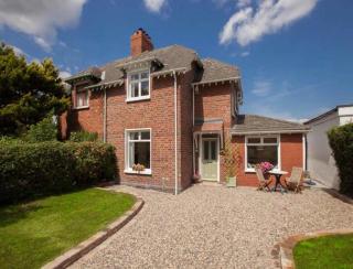Beersbridge Cottage near Titanic Centre & Airport - Belfast - 0