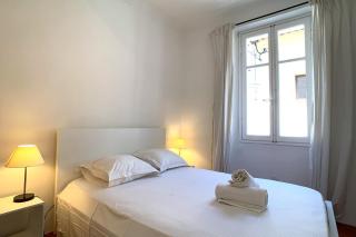 Atypical 1 bedroom appartment in rue Fourmillière - Antibes - 2
