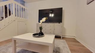 Beautiful townhouse 2 bedrooms 1 and a half bathrooms next to Butler Plaza 1 mile to UF - Gainesville - 3